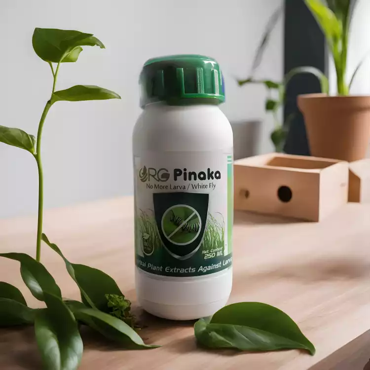Pinaka (Dewormer/Insecticide)